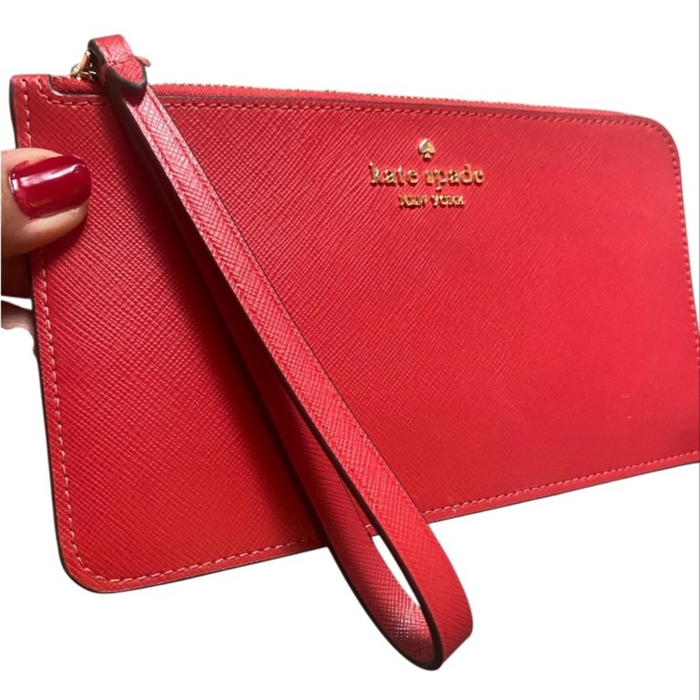 KATE SPADE Wristlet